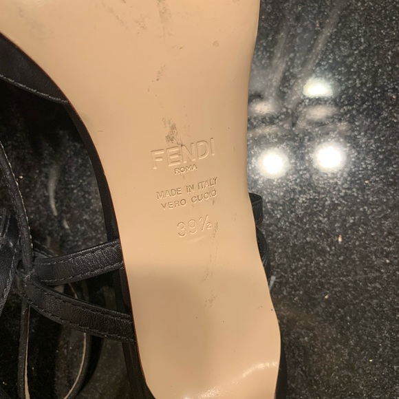 Fendi shoes - Picture 3 of 9